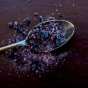 Herbata z czarną solą. Przepis na herbatę lebu cha z kala namak