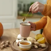 Temperatura herbaty a miód - kiedy go dodać? Właściwości i kaloryczność miodu