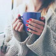 Kiedy herbata pobudza, kiedy działa uspokajająco?
