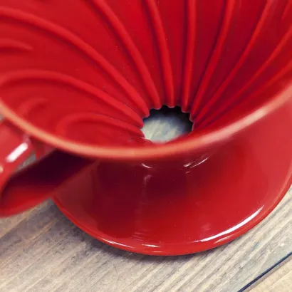Hario dripper V60 ceramiczny czerwony V01 - zdjęcie 2