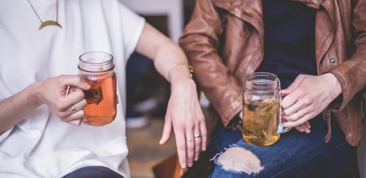 Rodzaje herbat i ich właściwości. Czyli dlaczego herbata czerwona jest czarna, a Oolong niebieski.