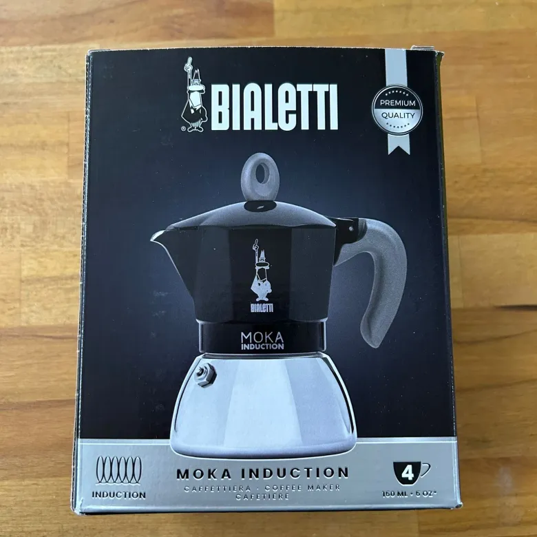 OUTLET Bialetti New Moka Induction kawiarka stalowa na indukcję 4 tz / 150 ml czarna - zdjęcie 1